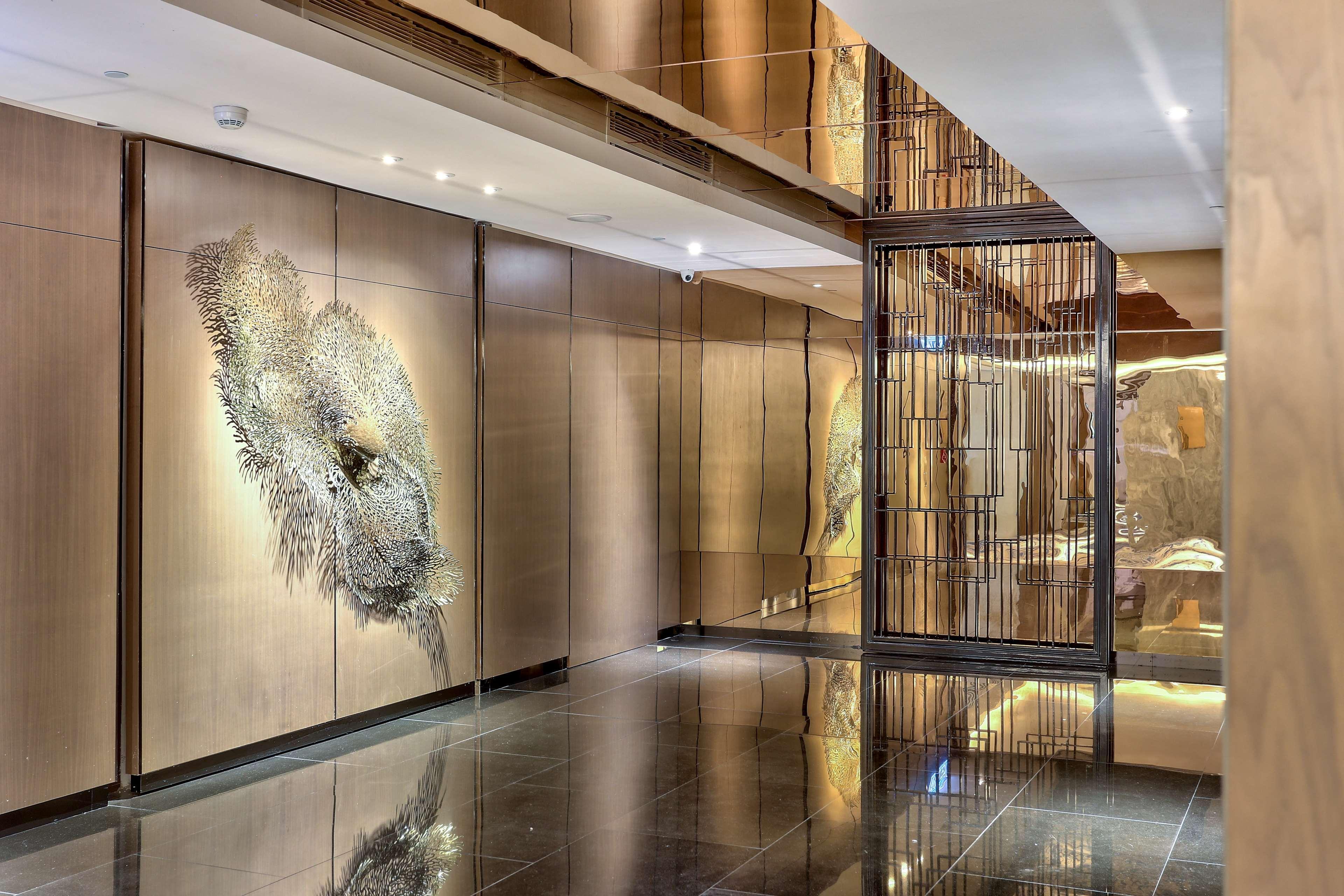 Отель Hilton Кота-Кинабалу Экстерьер фото The lobby of the Ritz-Carlton, DIFC