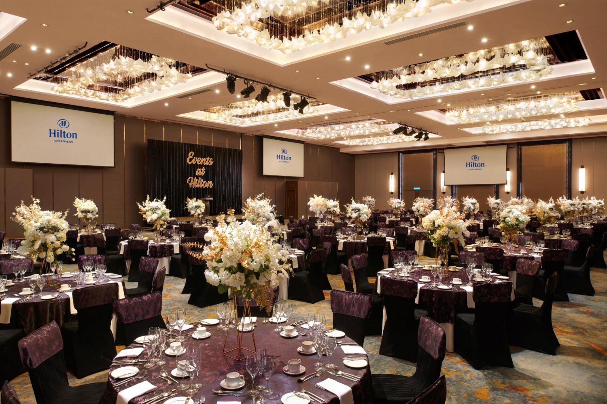 Отель Hilton Кота-Кинабалу Экстерьер фото Hilton Tokyo